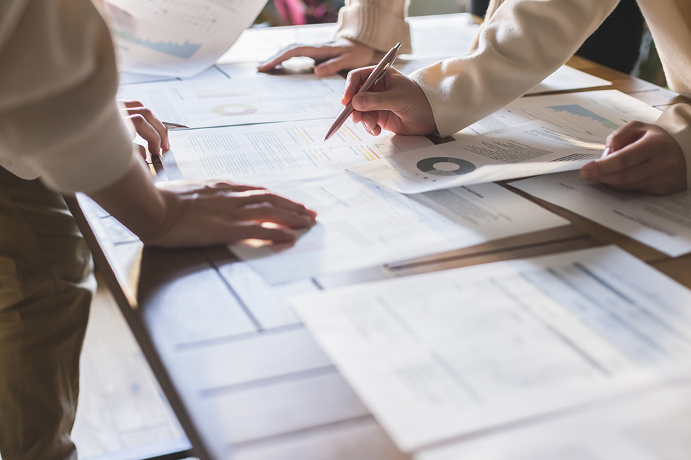 現場に「設計・施工・営業」の専門分野が異なる3人が常に関わり合い、多角的チェックで高品質を実現しています。